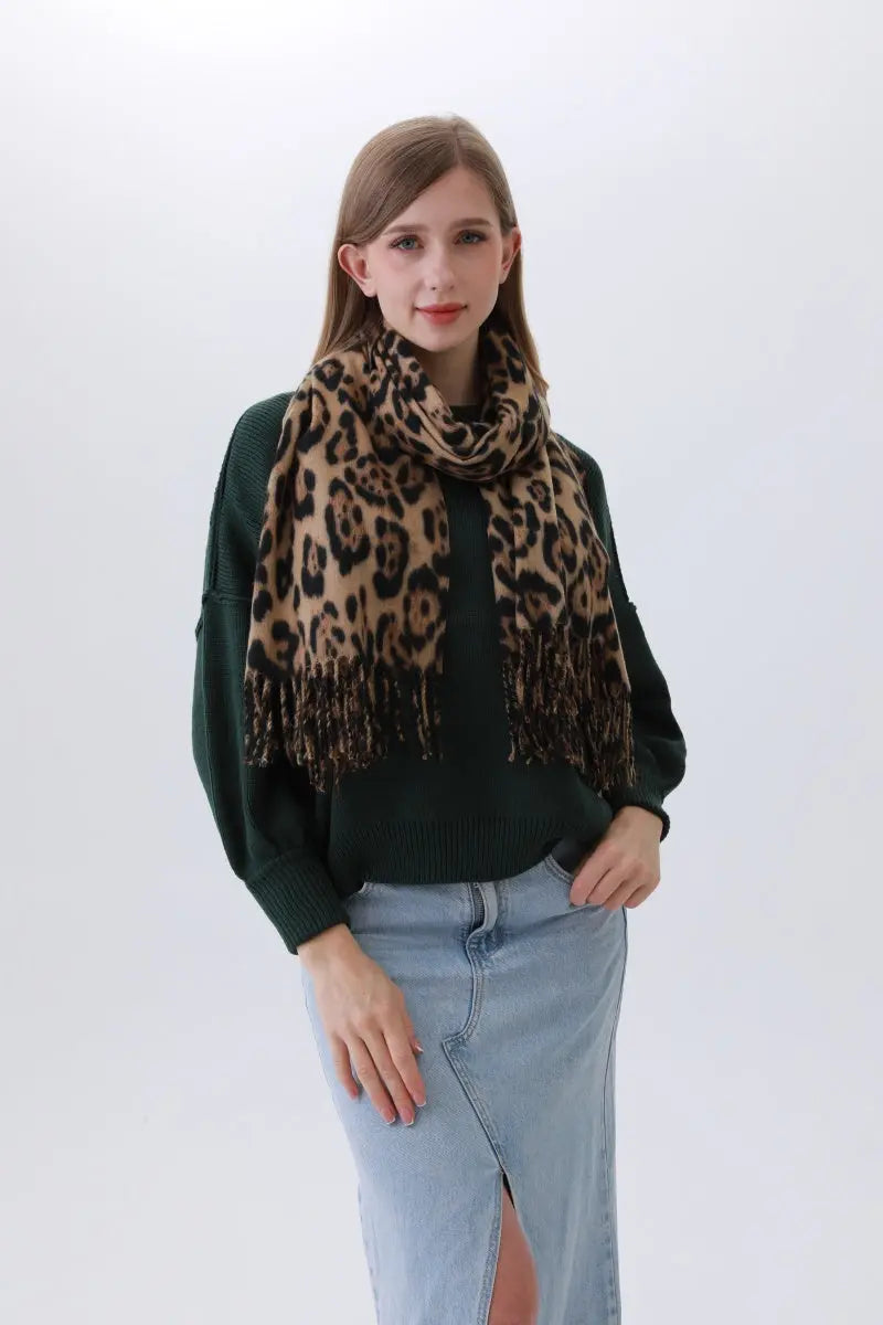 Timeless Leopard Scarf – Classic Animal Print Staple 🐆🧣