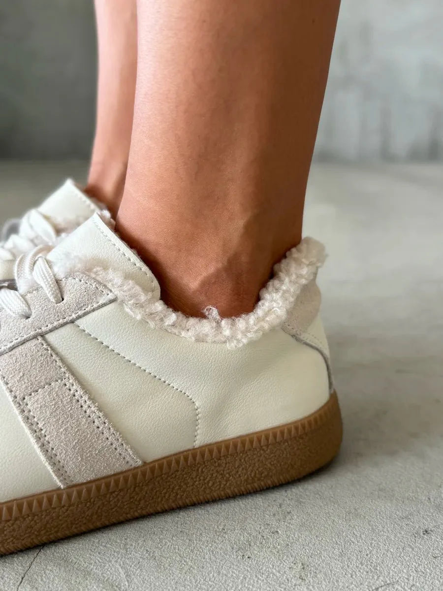 Reyansh Sneakers: Trendy Footwear