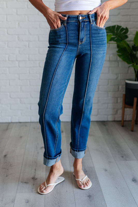 Fall High Rise Center Seam Detail Straight Jeans