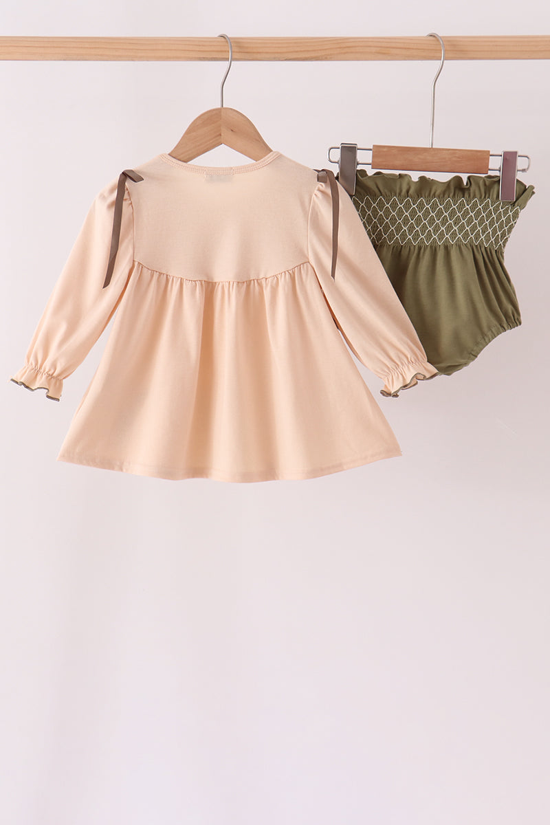 Toddler Girl Khaki floral smocked bloomer set