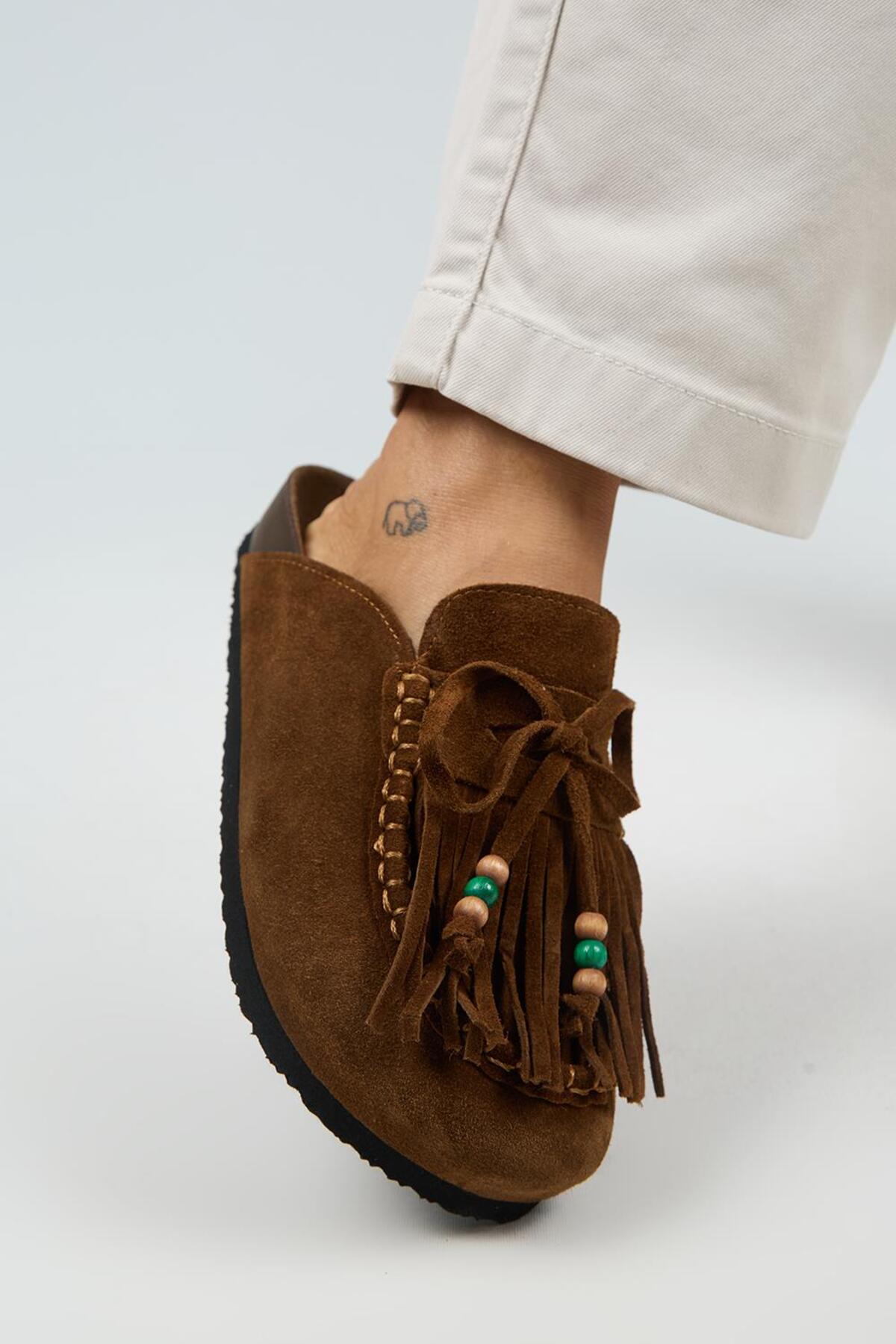 Manijero Malinda Women's Genuine Leather Tasseled Beaded Sabo Slipper