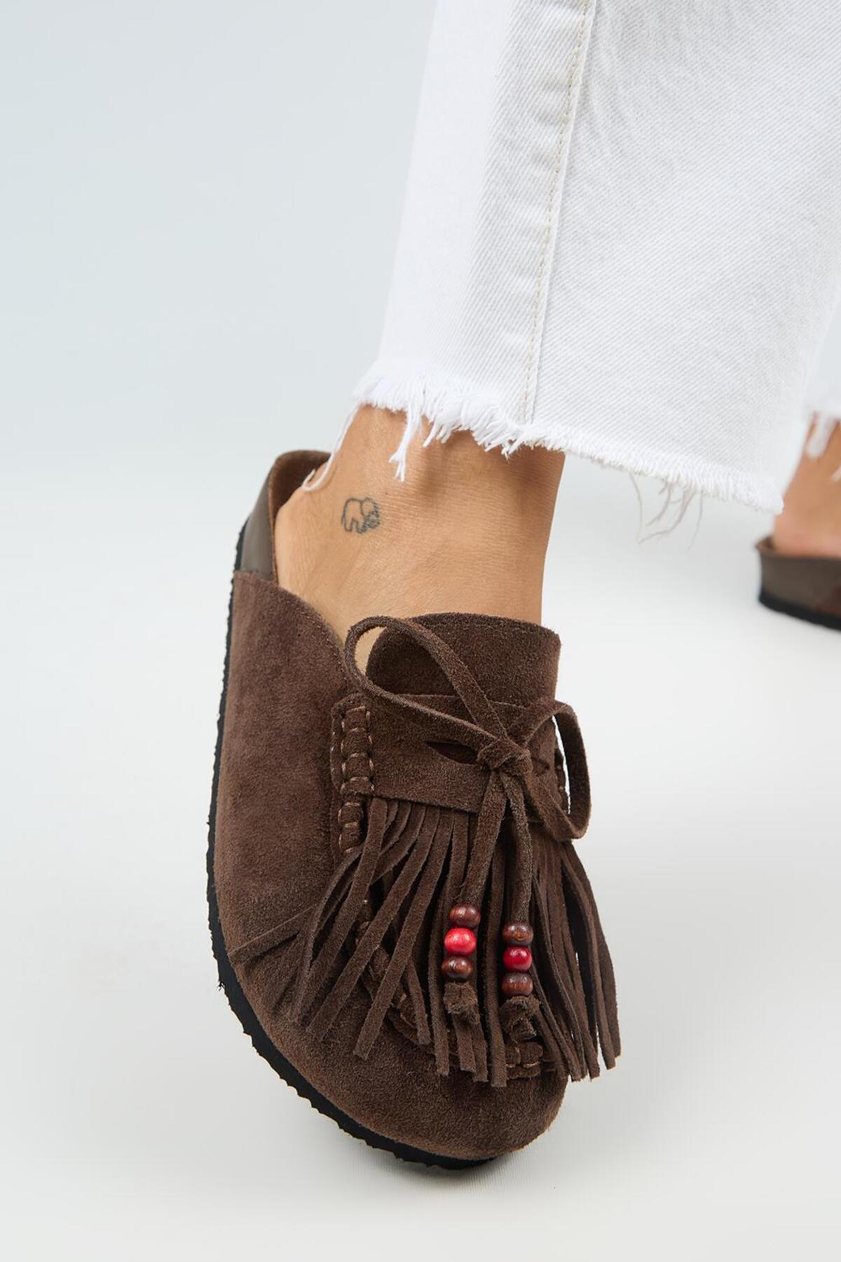 Manijero Malinda Women's Genuine Leather Tasseled Beaded Sabo Slipper