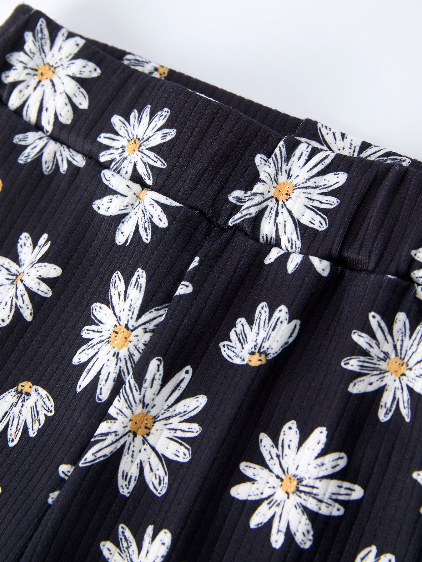 Daisy Set Ruched Tie Sleeve