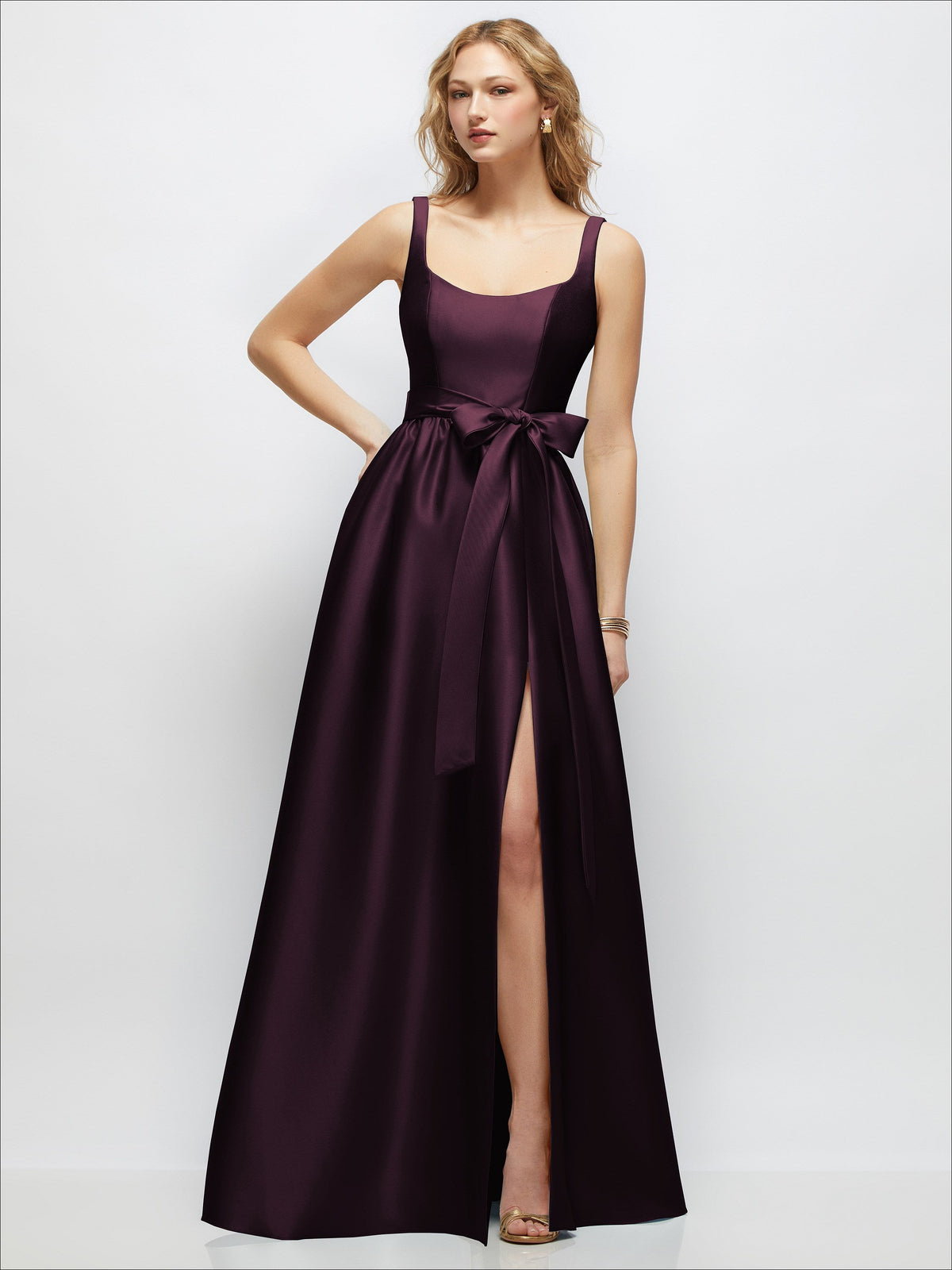 Scoop-Neck Tank Bodice Maxi Dress with Full Skirt