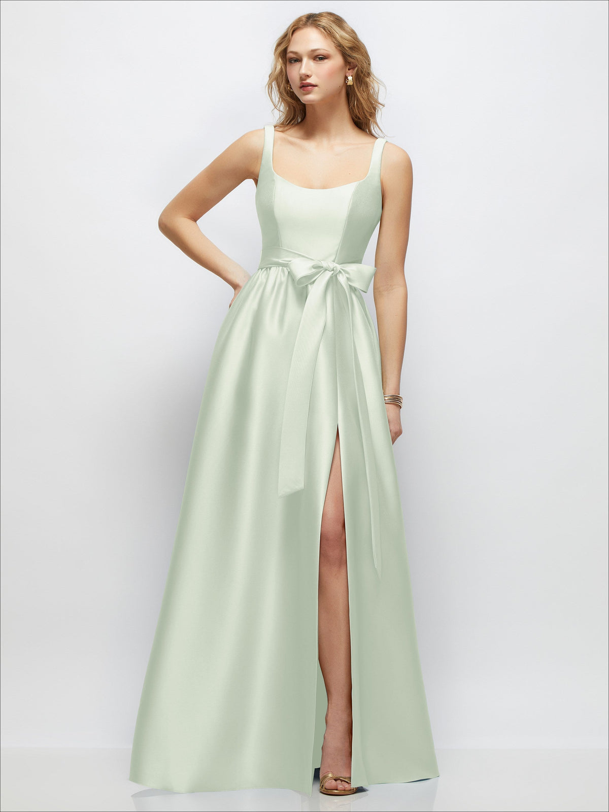 Scoop-Neck Tank Bodice Maxi Dress with Full Skirt