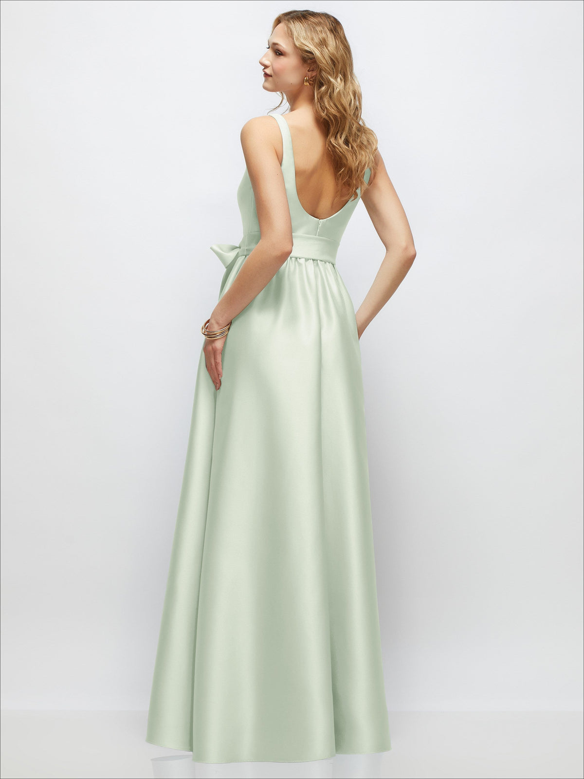 Scoop-Neck Tank Bodice Maxi Dress with Full Skirt