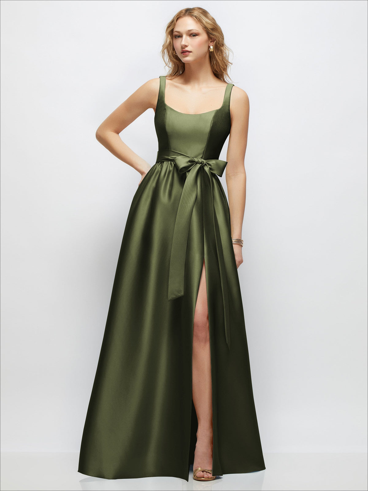 Scoop-Neck Tank Bodice Maxi Dress with Full Skirt