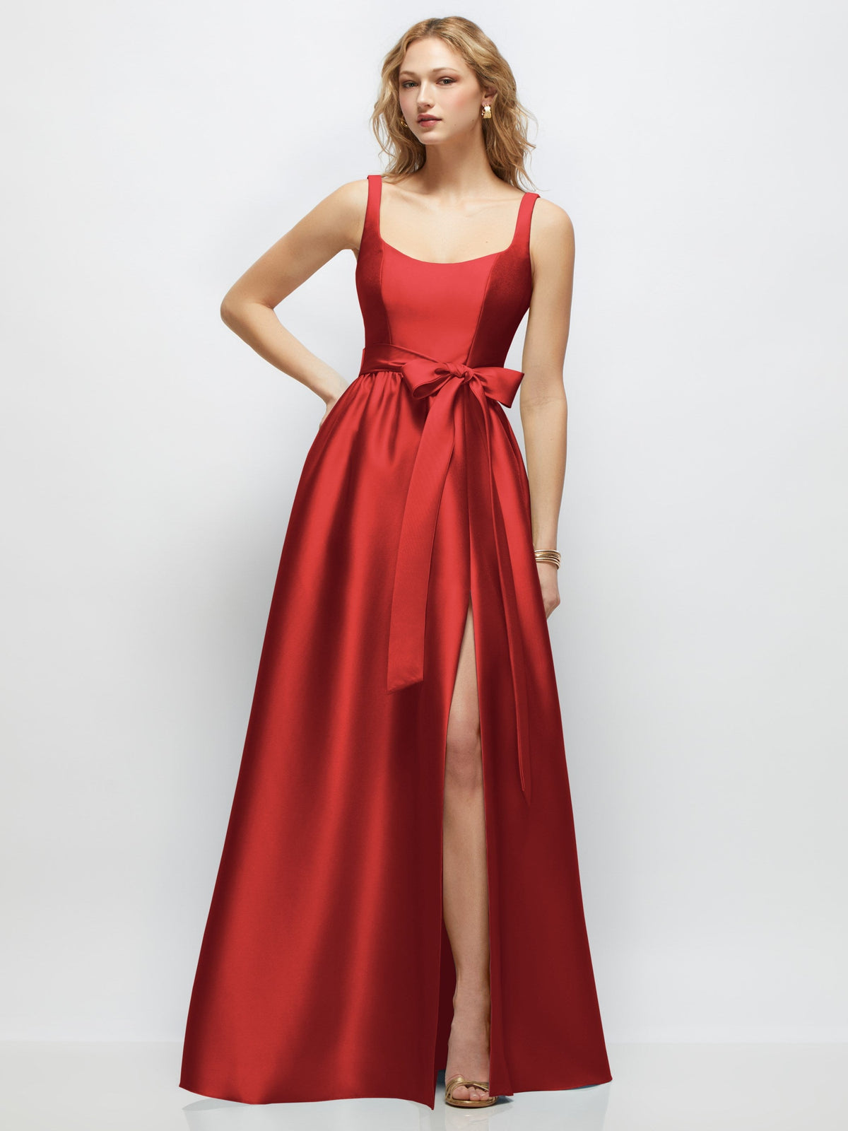 Scoop-Neck Tank Bodice Maxi Dress with Full Skirt