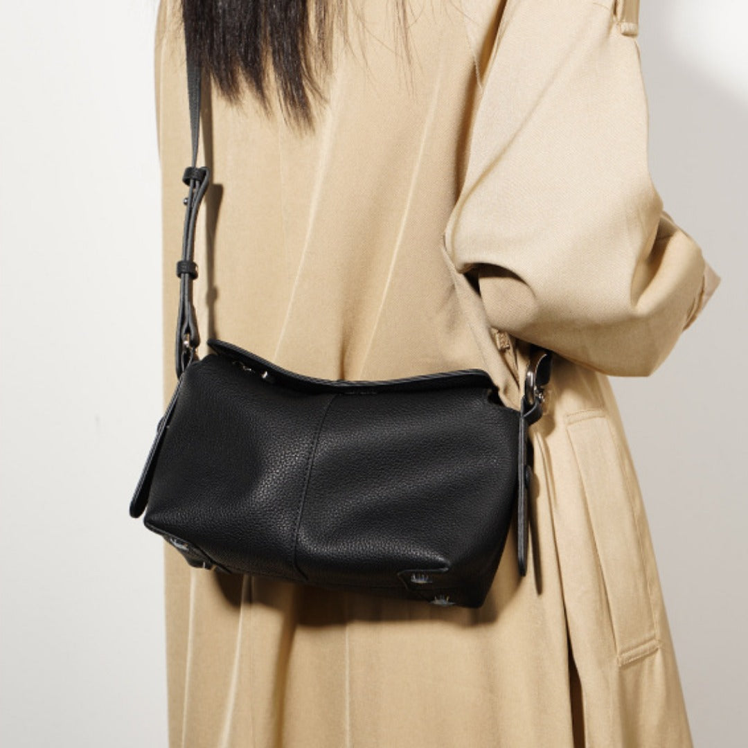 Elegant Underarm Bag – Genuine Leather