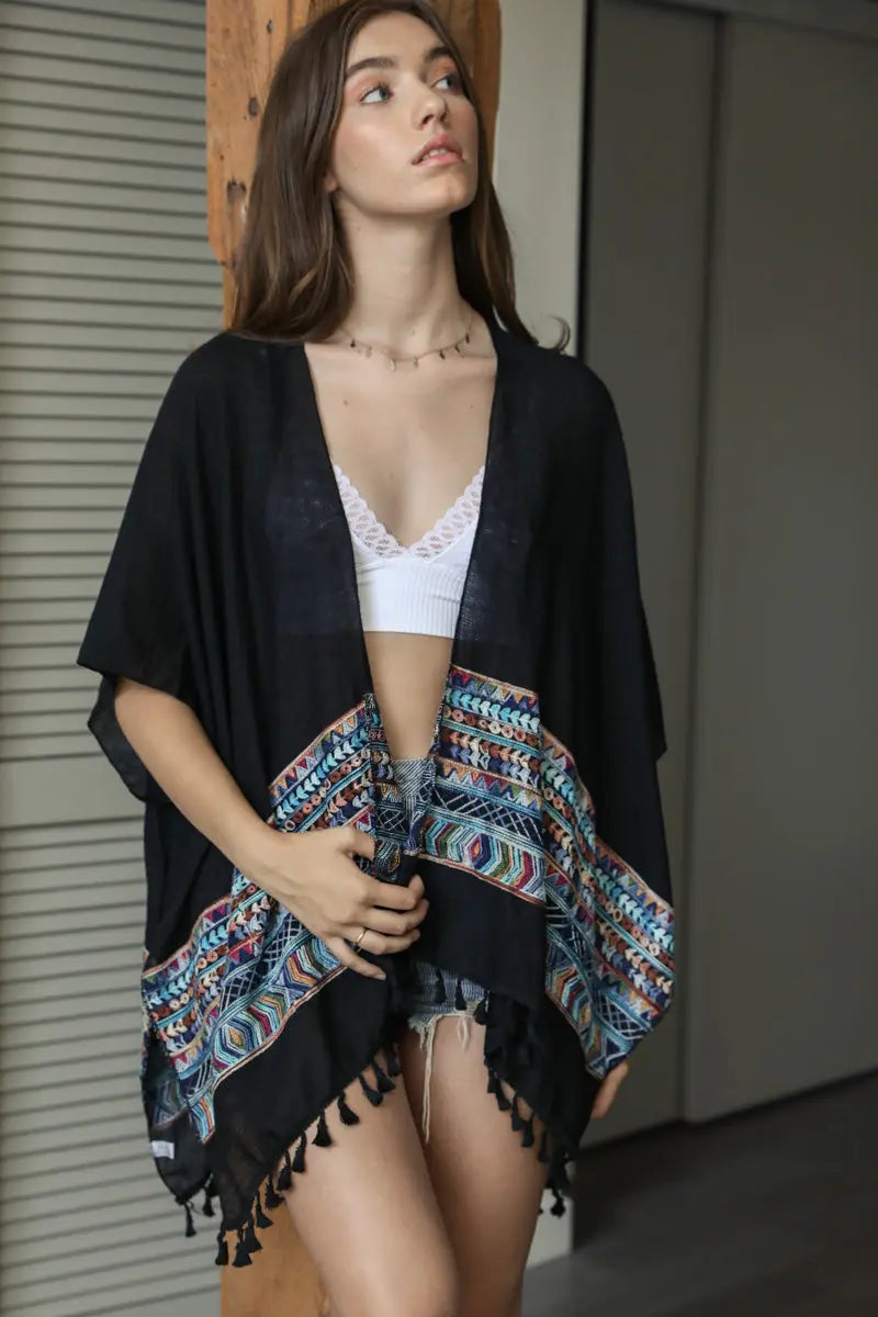 Embroidered Geometric Kimono 💠