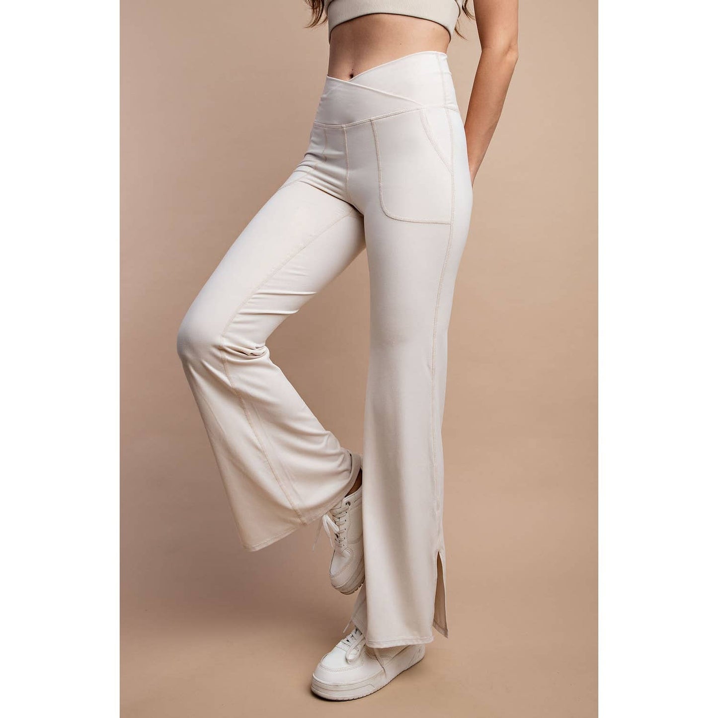 Flared Yoga Pants With Pockets