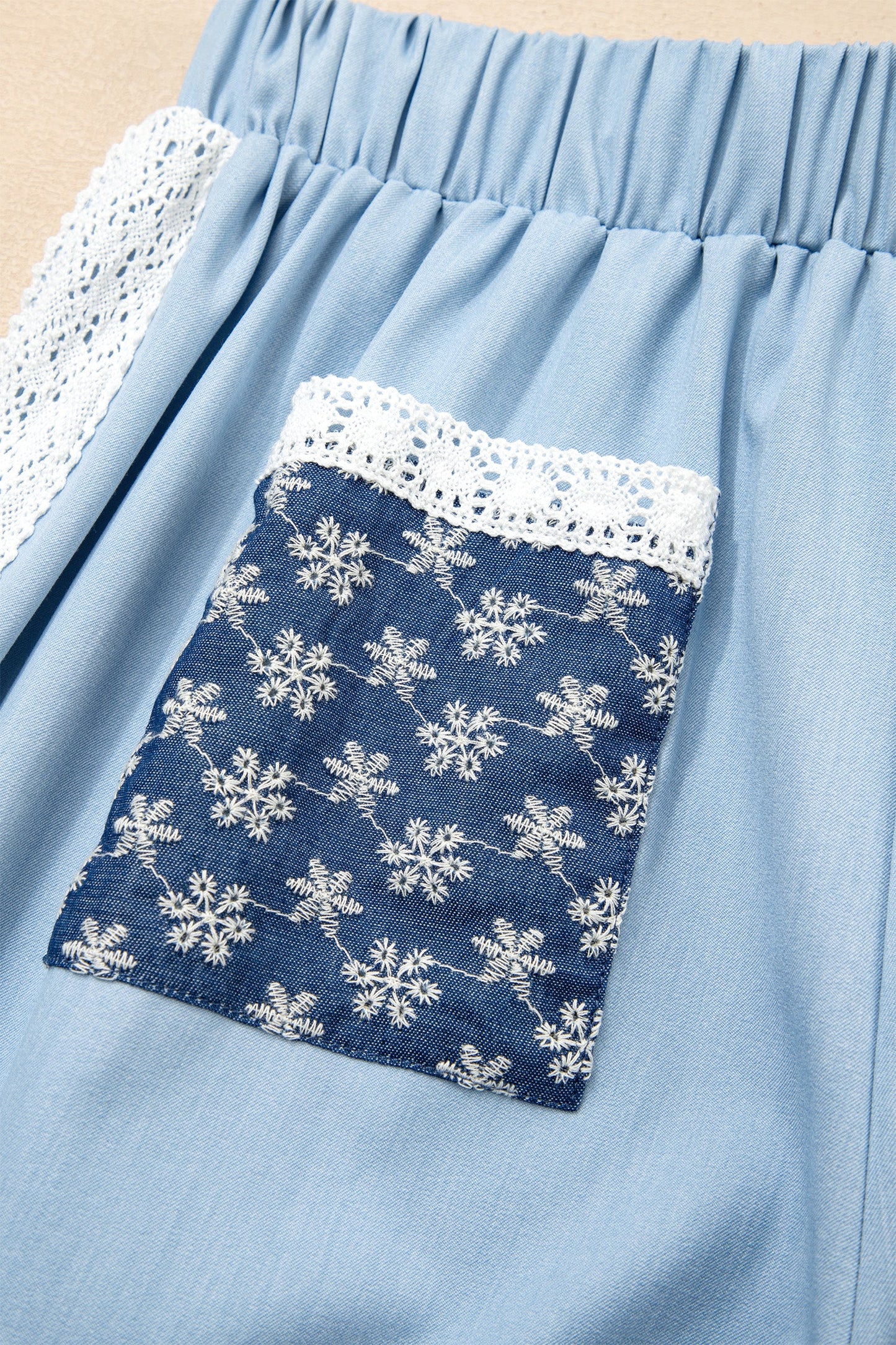 Floral Lace Patch Pocket Pleated Wide Leg Pants
