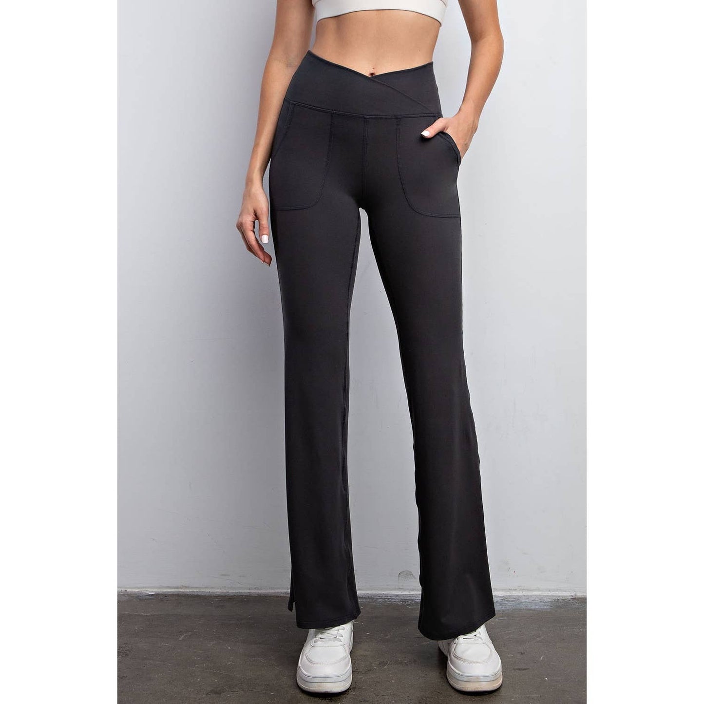 Flared Yoga Pants With Pockets