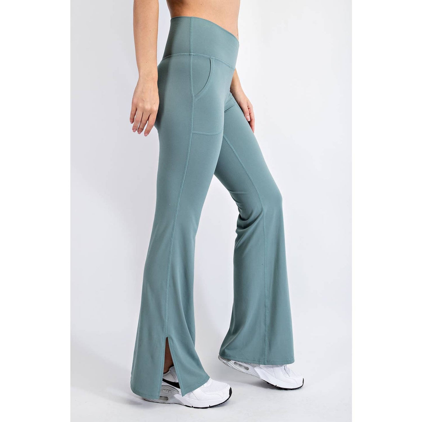 Flared Yoga Pants With Pockets