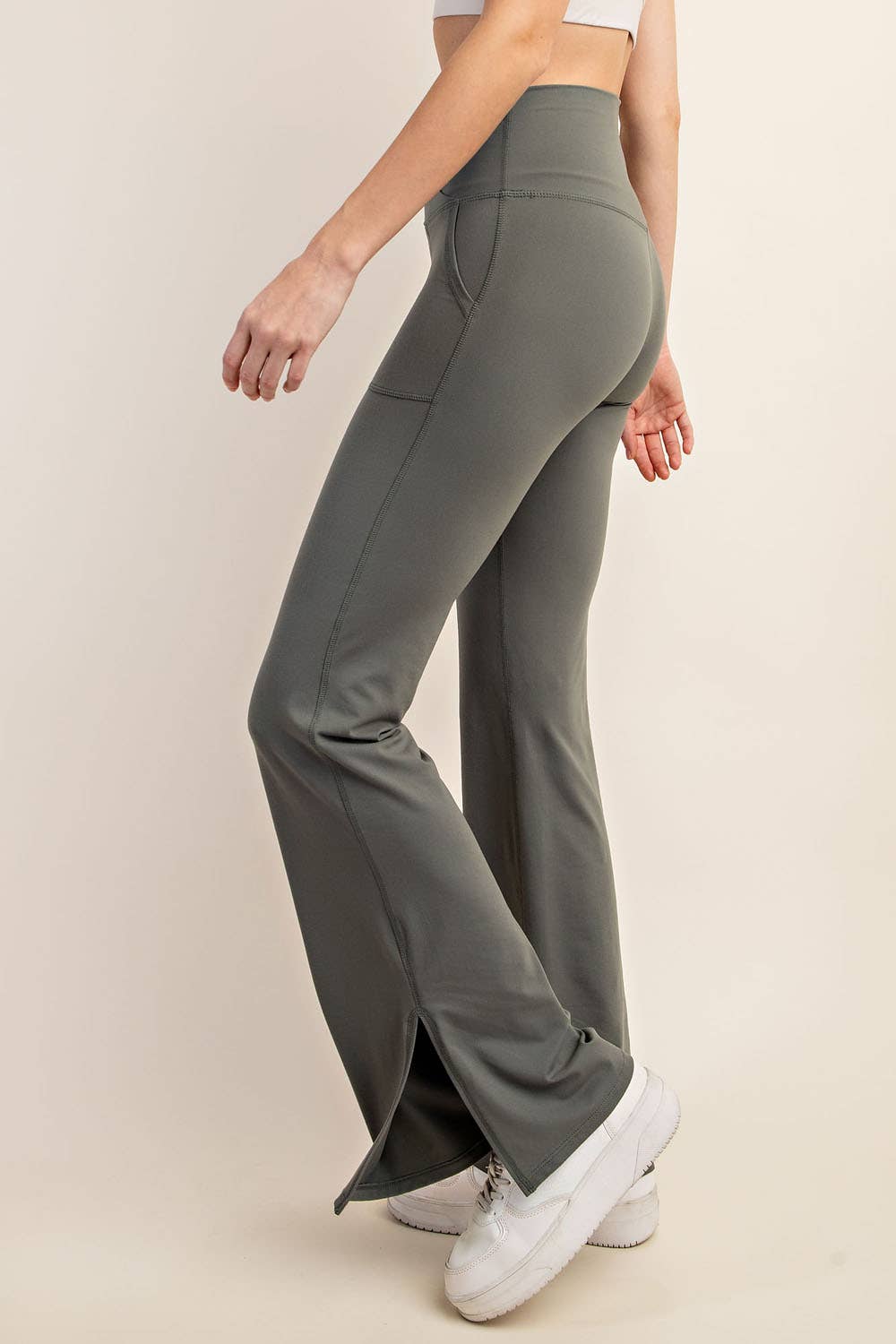 Flared Yoga Pants With Pockets