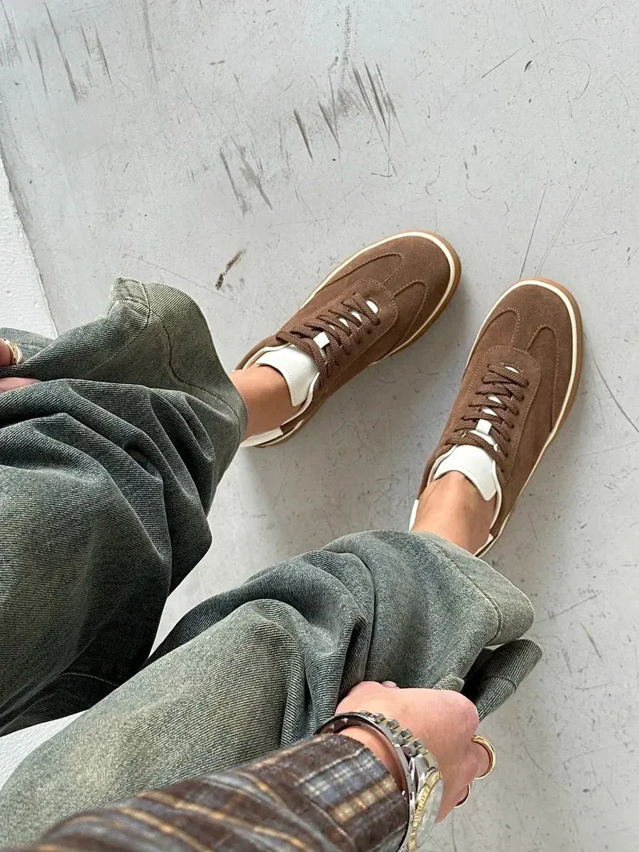 Emily Sneakers: Stylish Comfort