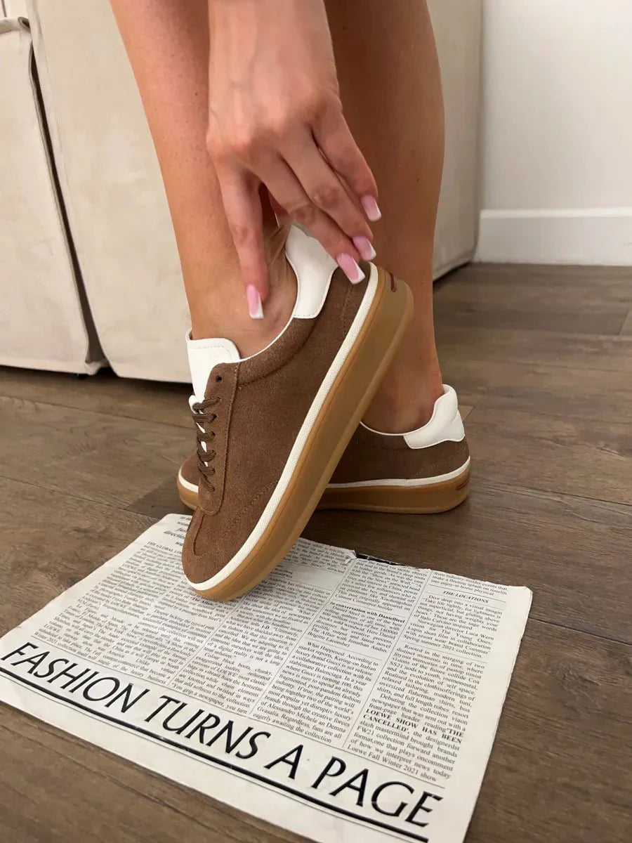 Emily Sneakers: Stylish Comfort