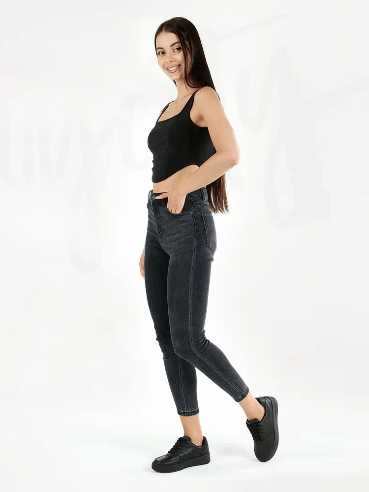 Lester Sneakers: Ultimate Comfort