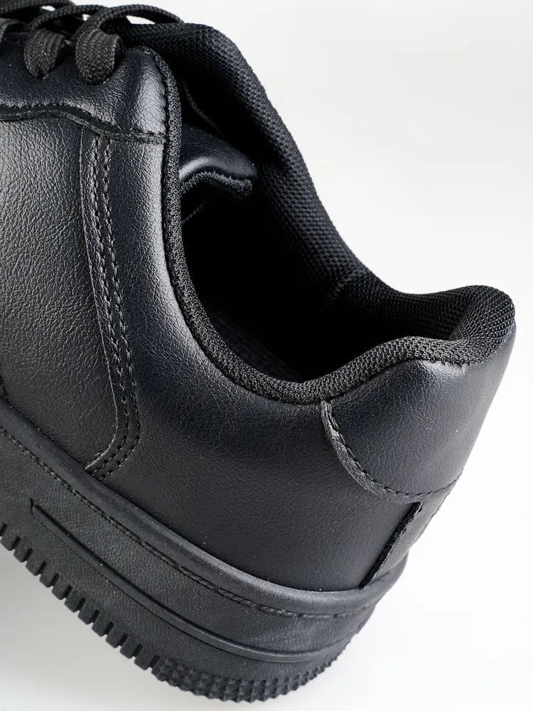 Lester Sneakers: Ultimate Comfort